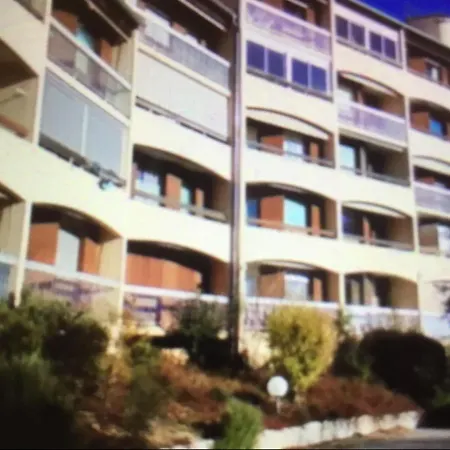 Appartement Studio Garriguette, Parking Gratuit, Ascenseur, 2 Personnes, Lit 2 Places Gréoux-les-Bains