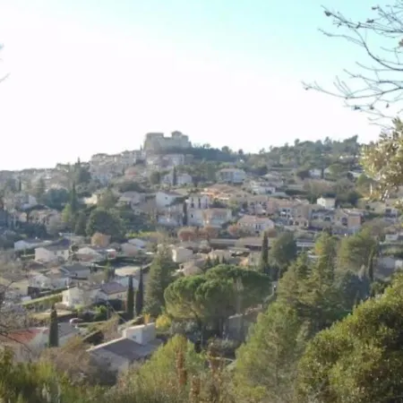 Studio Garriguette, Parking Gratuit, Ascenseur, 2 Personnes, Lit 2 Places *